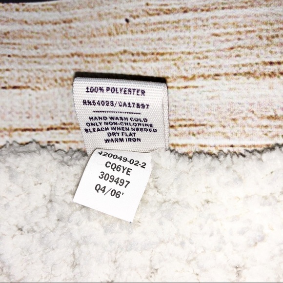 Old Navy Cable Knit Off white Scarf - Picture 6 of 6